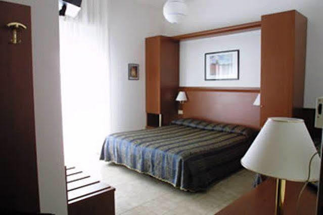 Hotel Zodiaco Lido di Jesolo Dış mekan fotoğraf
